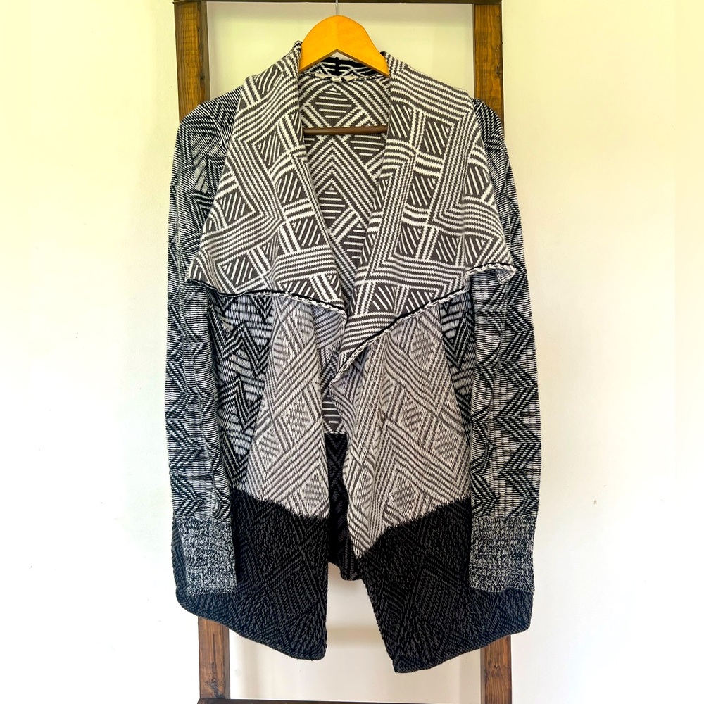 Lucky Brand Knit Open Draped Collar Cardigan Black Gray Pattern women’s medium